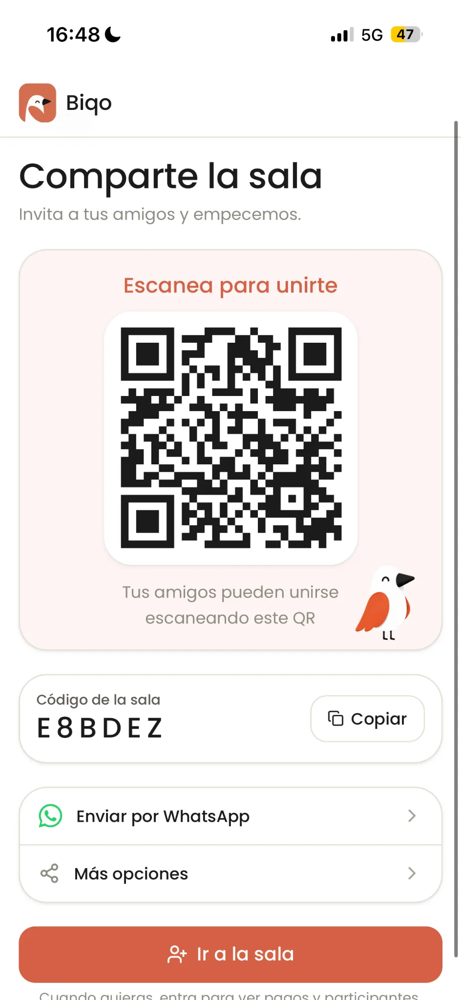 Pantalla de Biqo para compartir una sala mediante QR, WhatsApp o código